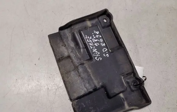 Hyundai Santa Fe Rear bumper mounting bracket 866182B000
