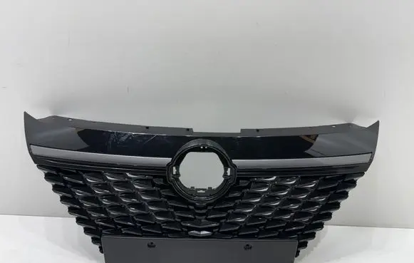 Nissan Qashqai J12 Front grill 