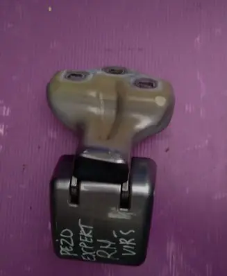 Peugeot Expert Rear door upper hinge 9820031980