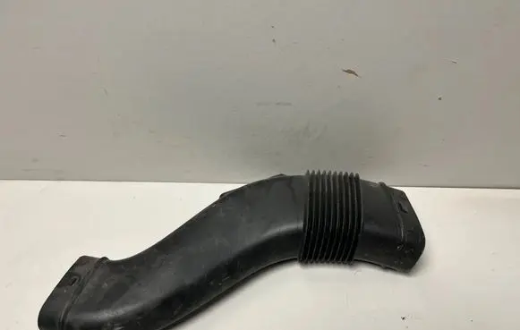 BMW XM Air intake duct part 8091868 5B57EE4