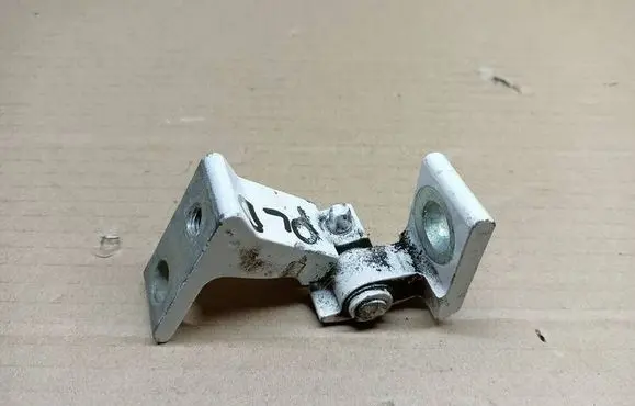 Seat Leon (5F) Front door lower hinge