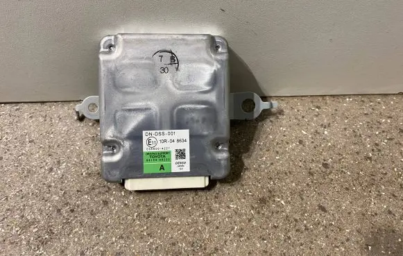 Lexus RX 450H Other control units/modules 8815048232 0368004221