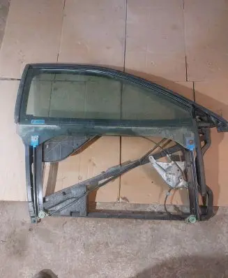 Audi A3 S3 8L Front door electric window regulator 8L3837754