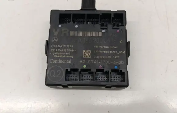 Mercedes-Benz GLA W156 Door control unit/module A1669000618