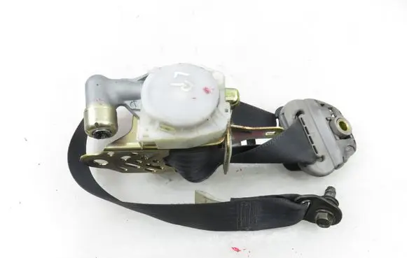 Toyota RAV 4 (XA20) Front seatbelt 7L8040P