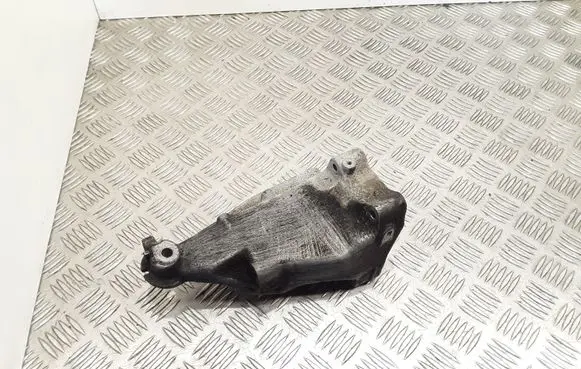 Mercedes-Benz E W212 Engine mounting bracket A6512231404