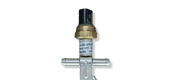 Mercedes-Benz B W246 W242 Fuel pressure sensor A6450700081
