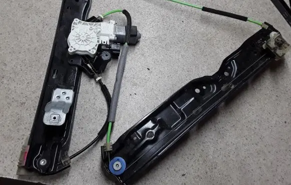 Jaguar F-Pace Front door window regulator with motor C40300101 C39789101