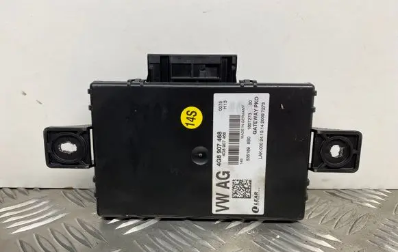 Audi A7 S7 4G Gateway control module 4G8907468