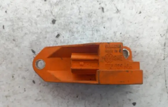 Volkswagen Touran I Airbag deployment crash/impact sensor 1T0909606 5WK43340