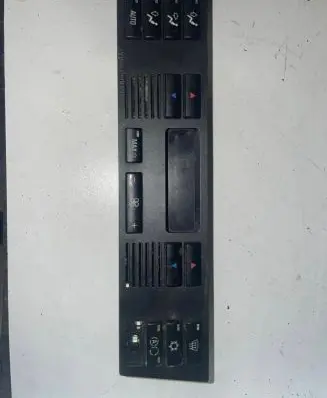 BMW 5 E39 Climate control unit 6902548 01086496 900250960000