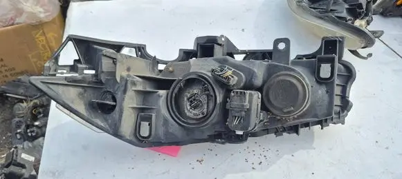 Renault Megane II Headlight/headlamp 8200073223J