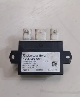 Mercedes-Benz C W205 Tailgate/trunk control unit/module A2059055211 C17433106 K95303AG