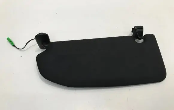 Volvo XC40 Sun visor