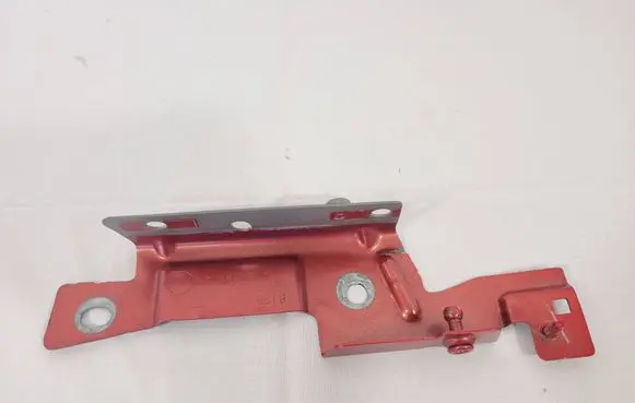 Renault Captur Fender mounting bracket 631235481R 88L9