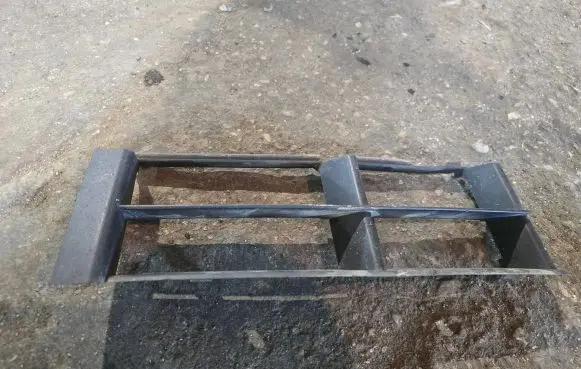 BMW 5 E39 Front bumper lower grill 51118235673