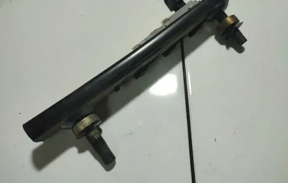 Dodge Grand Caravan Seat belt adjustment rail 04680460AH