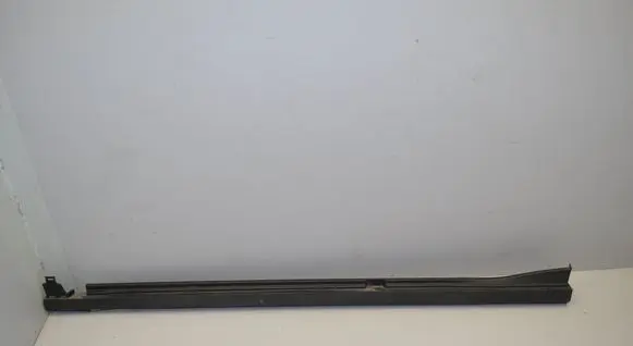 BMW iX Sill 8737803