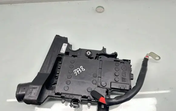 Volvo XC60 Fuse module 32200114 19713000002