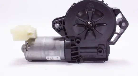 Volkswagen PASSAT B8 Sunroof motor/actuator 3G9877795E 0390200116