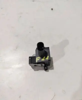 BMW 5 F10 F11 Airbag deployment crash/impact sensor 9224177