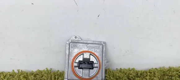 BMW X1 E84 LED ballast control module L90020949