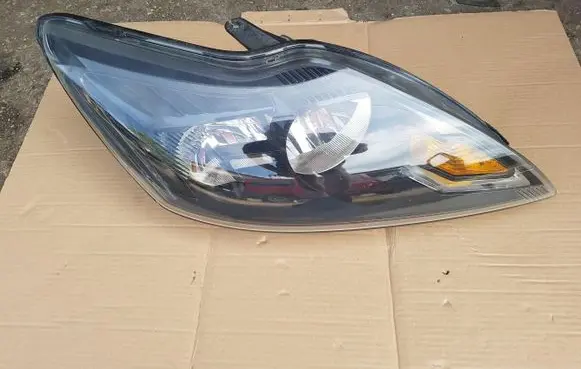 Ford Focus Headlight/headlamp