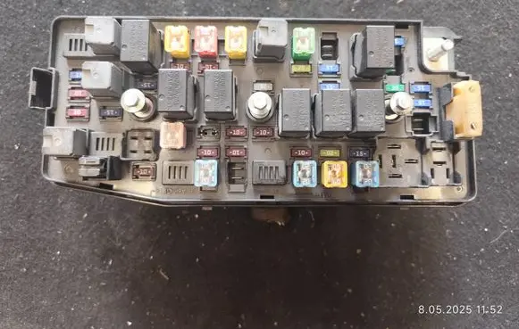 Opel Antara Fuse box set 95202894 2894U 0117