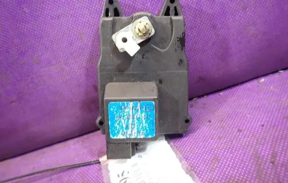 Chevrolet Nubira Central locking motor 96518906