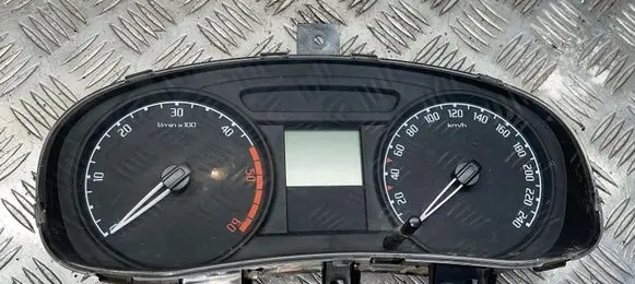 Skoda Praktik (5J8) Speedometer (instrument cluster) 5J0920800C V2823466