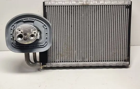 BMW 5 F10 F11 Air conditioning (A/C) radiator (interior) U7589003
