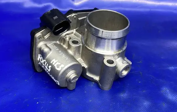 Ford Focus Throttle body valve CM5G9F991FC