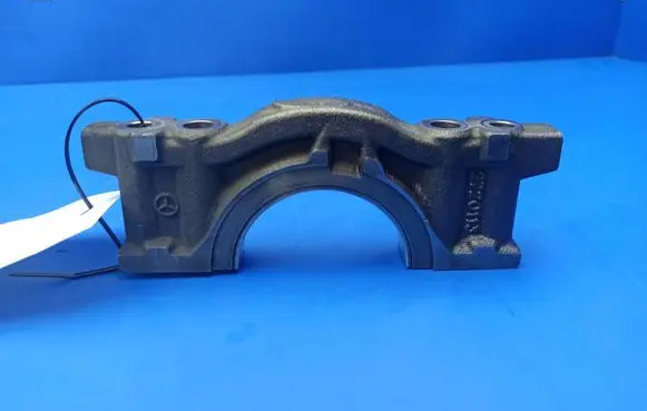 Mercedes-Benz SLK R171 Crankshaft Holder 2720113 8050