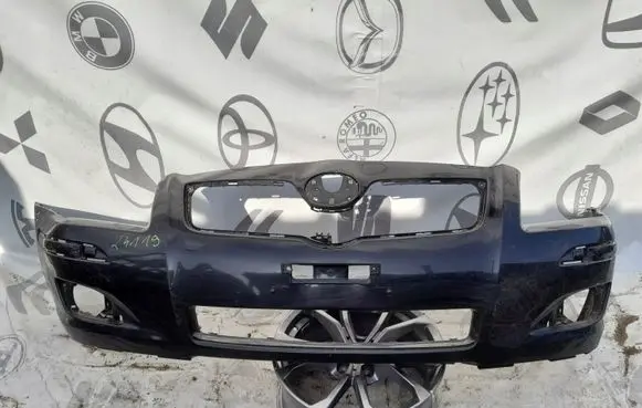 Toyota Avensis T250 Front bumper