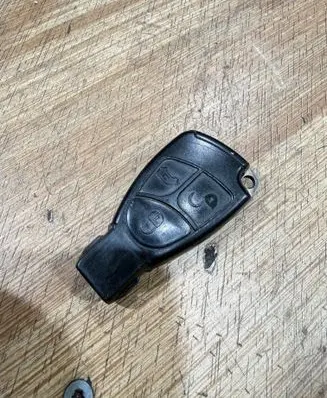 Mercedes-Benz E W211 Ignition key/card 