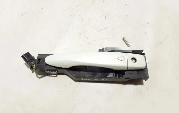 Nissan Pulsar Front door exterior handle