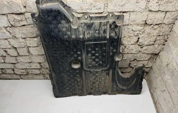 Mercedes-Benz GLC X253 C253 Engine splash shield/under tray 