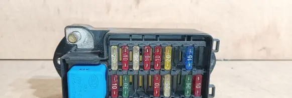 Jaguar XJ X300 Fuse module LNA2800DE 2800DE