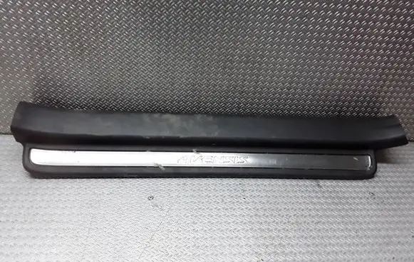Toyota Avensis T250 Front sill trim cover 6791405050