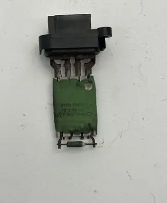 Heater blower motor/fan resistor