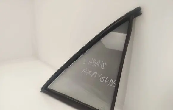 Mercedes-Benz S W126 Rear vent window glass 1267350224 A1267350224 423053-1