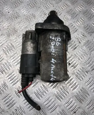 Volkswagen PASSAT B6 Starter motor 02M911023N