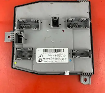 Mercedes-Benz C W205 SAM control unit A2059008139