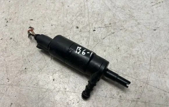 Audi A4 S4 B6 8E 8H Headlight washer pump 3B7955681