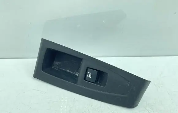 BMW 2 F46 Electric window control switch 9208107