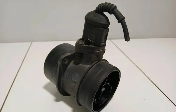 Audi A4 S4 B7 8E 8H Mass air flow meter 074906461B 0281002461