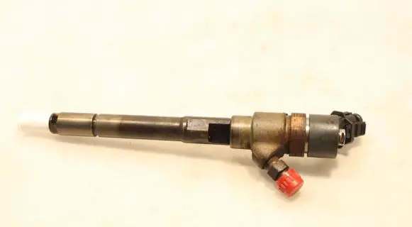 Chevrolet Cruze Fuel injector 0445110270