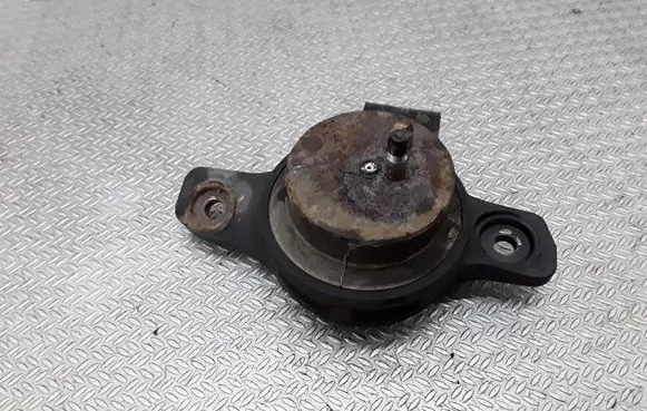 Toyota Corolla Verso AR10 Engine mount bracket