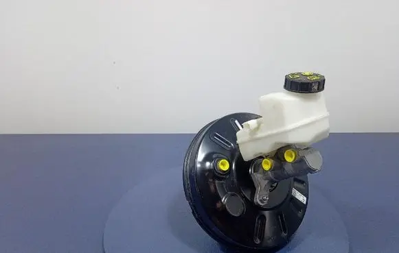 Ford Kuga I Brake booster JX612B195