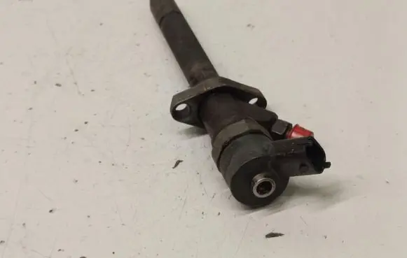 Peugeot 607 Fuel injector 0445110036 9637277980